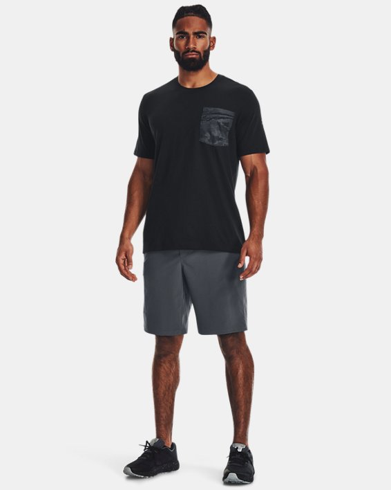 เสื้อยืด UA Outdoor Pocket สำหรับผู้ชาย in Black image number 2